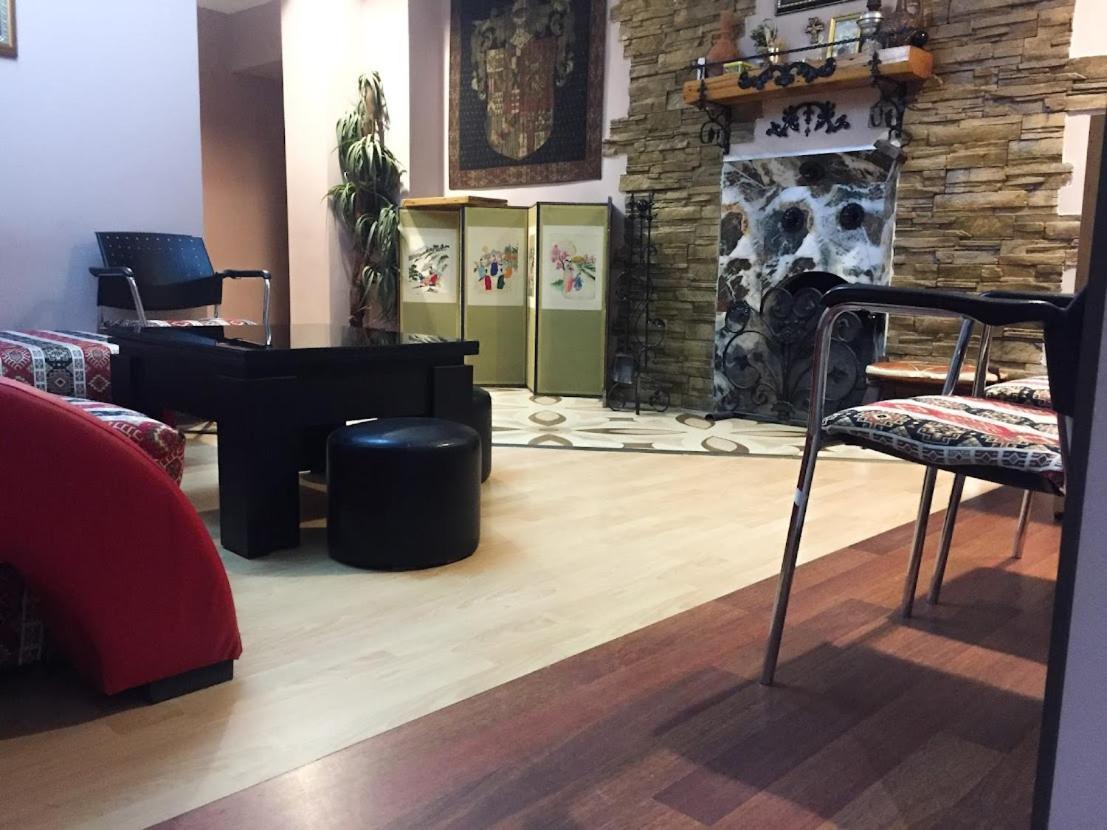 The Sindh House - Indus Aroma Restaurant Tbilisi Hotel Luaran gambar